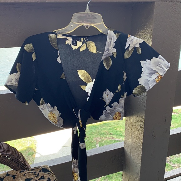 Cutest Two Piece Set - Picture 3 of 7